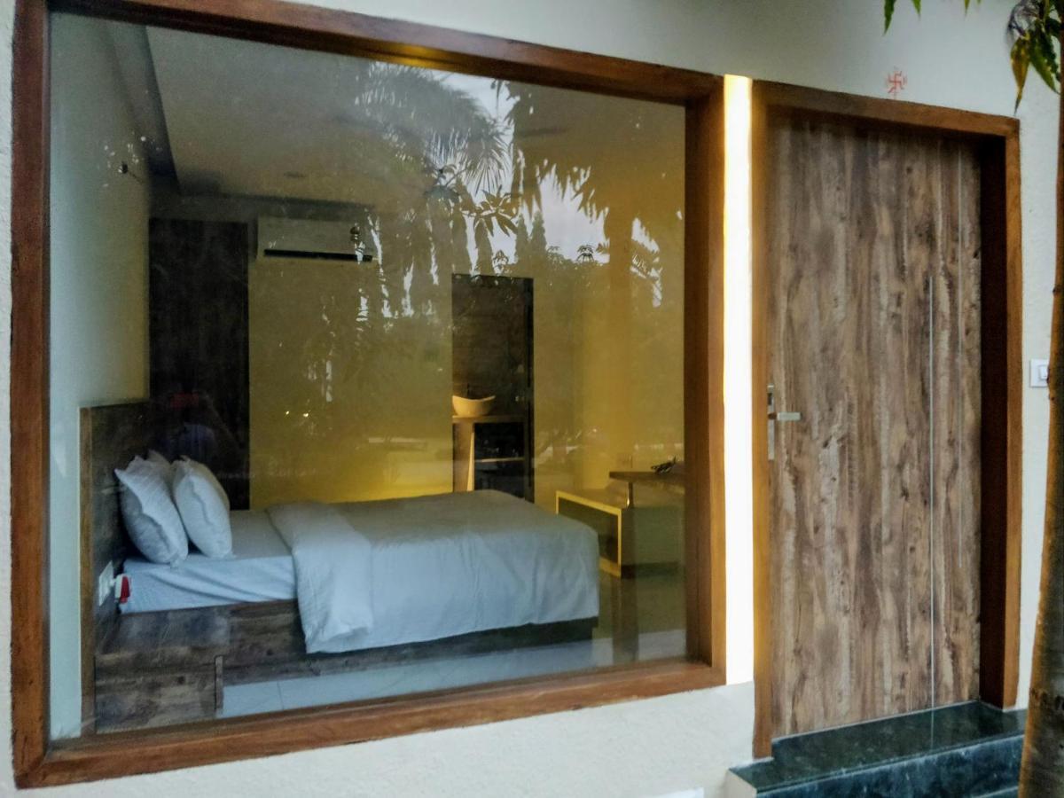 Pushp Vatika Resort & Lawns Navi Mumbai Exteriör bild