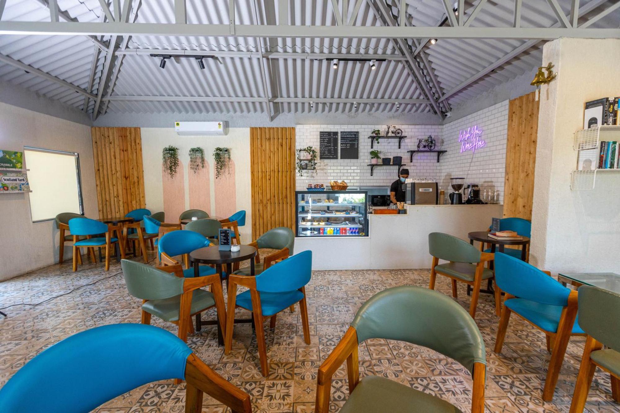 Pushp Vatika Resort & Lawns Navi Mumbai Exteriör bild