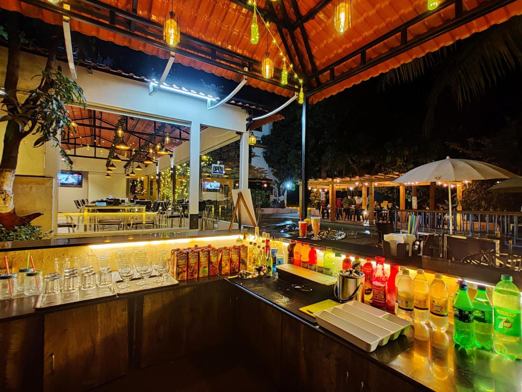 Pushp Vatika Resort & Lawns Navi Mumbai Exteriör bild