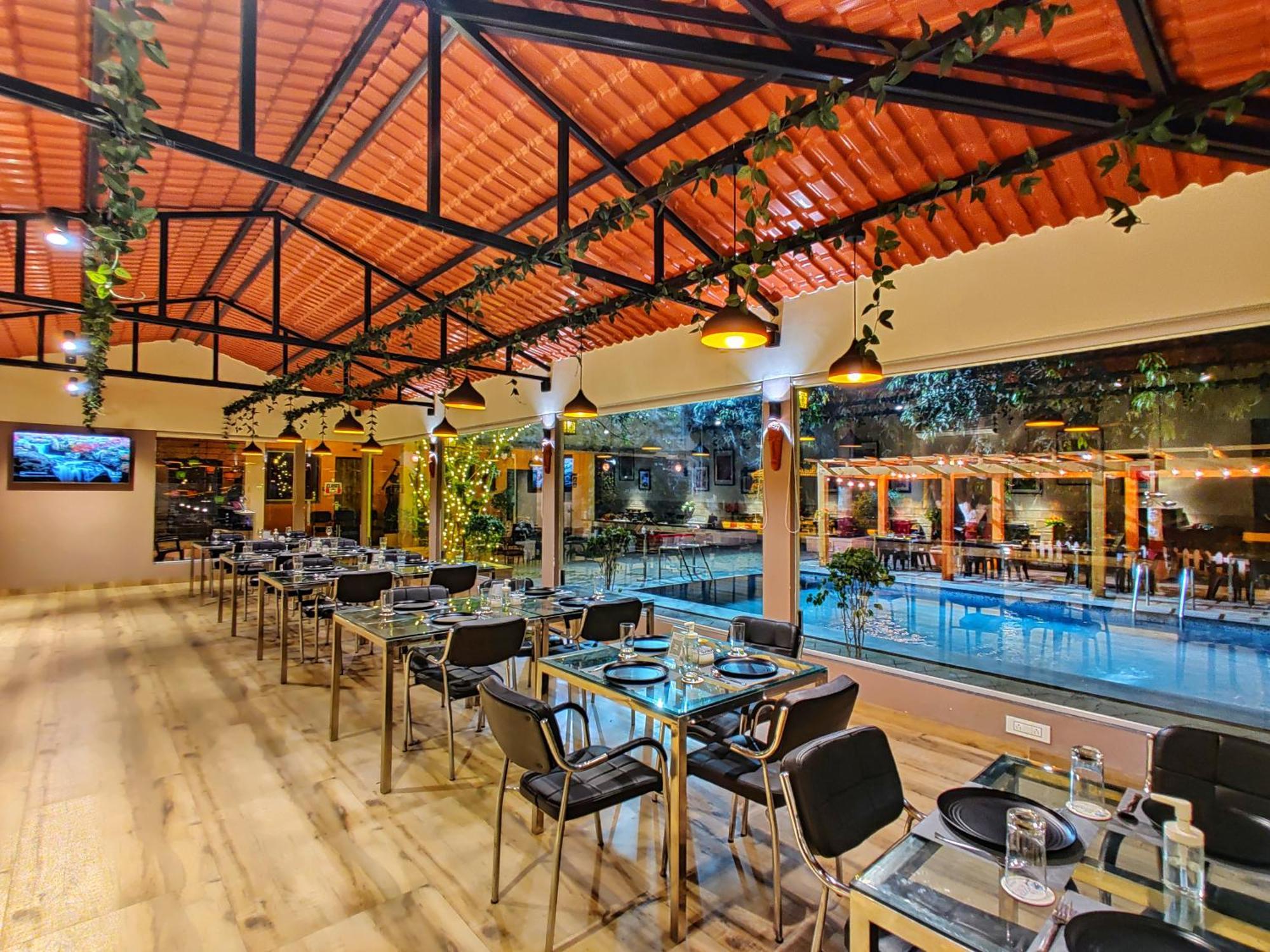 Pushp Vatika Resort & Lawns Navi Mumbai Exteriör bild