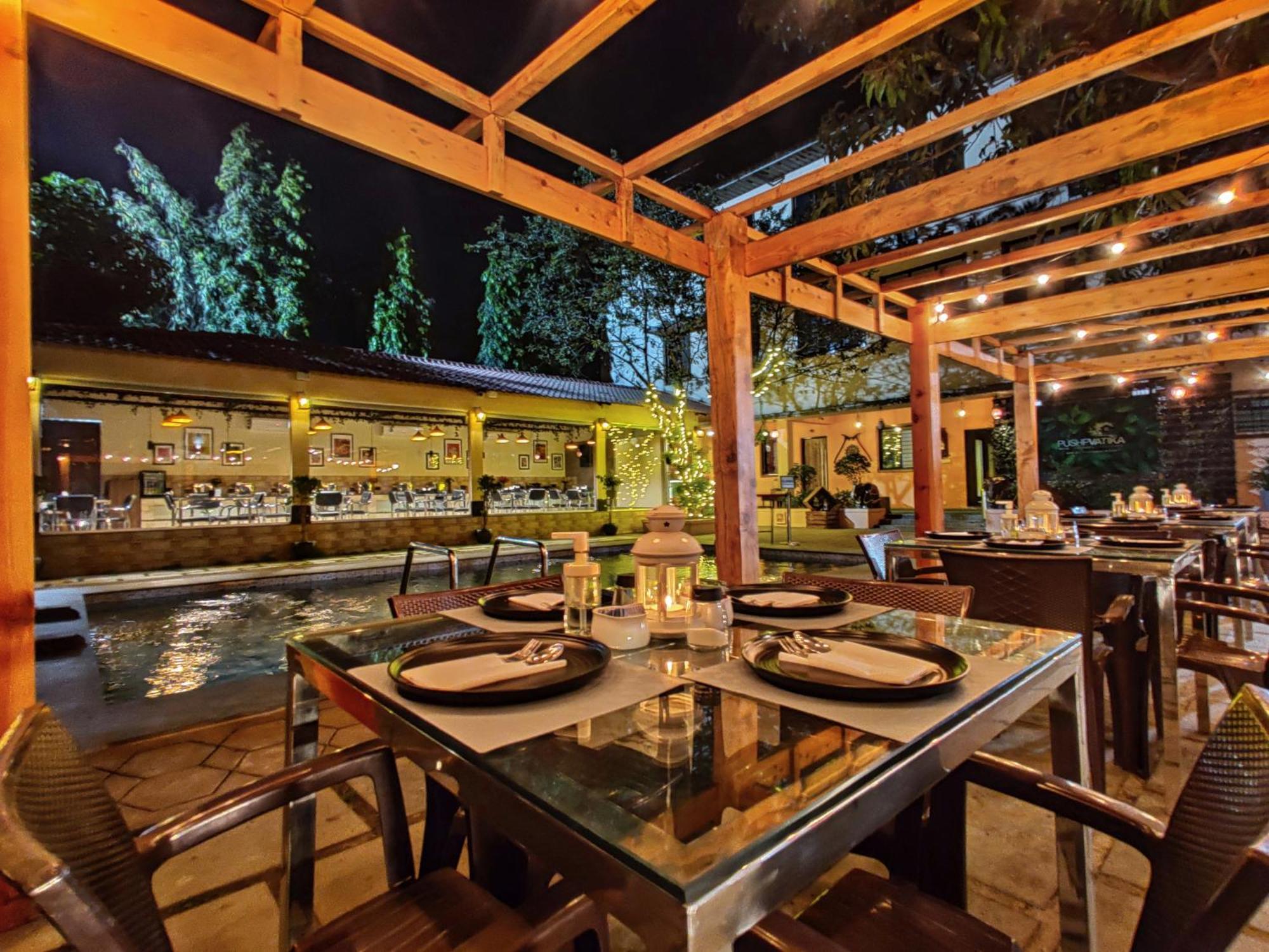 Pushp Vatika Resort & Lawns Navi Mumbai Exteriör bild